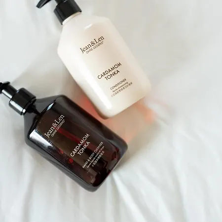 Oakstone Hills Hotel