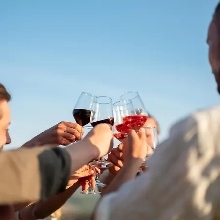 Oakstone Hills * Nelas