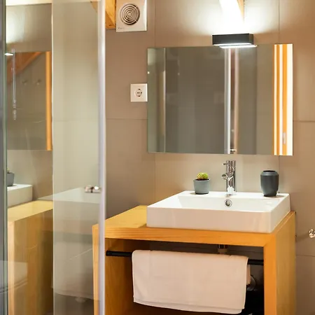 Hotel Oakstone Hills