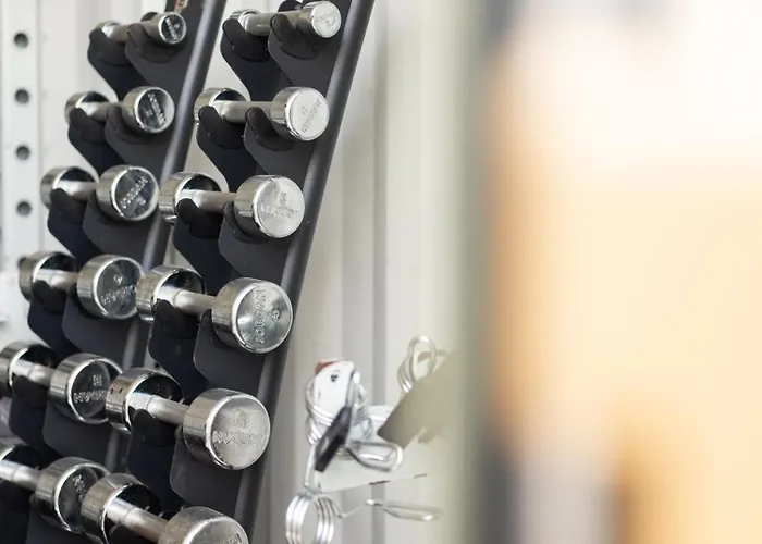 Oakstone Hills מלון