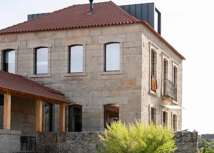 Oakstone Hills נלאס