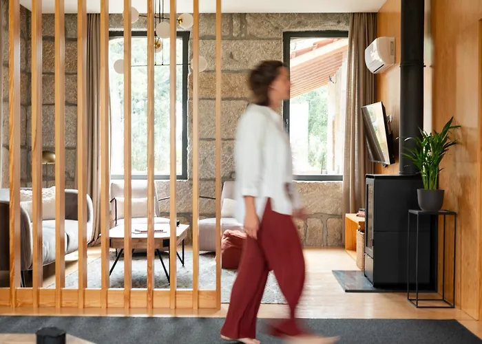 Oakstone Hills * נלאס